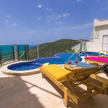 Villa Ortakoey - Hill *